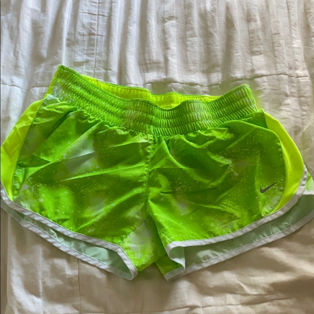 NIKE Running Shorts - Picture 2 of 6